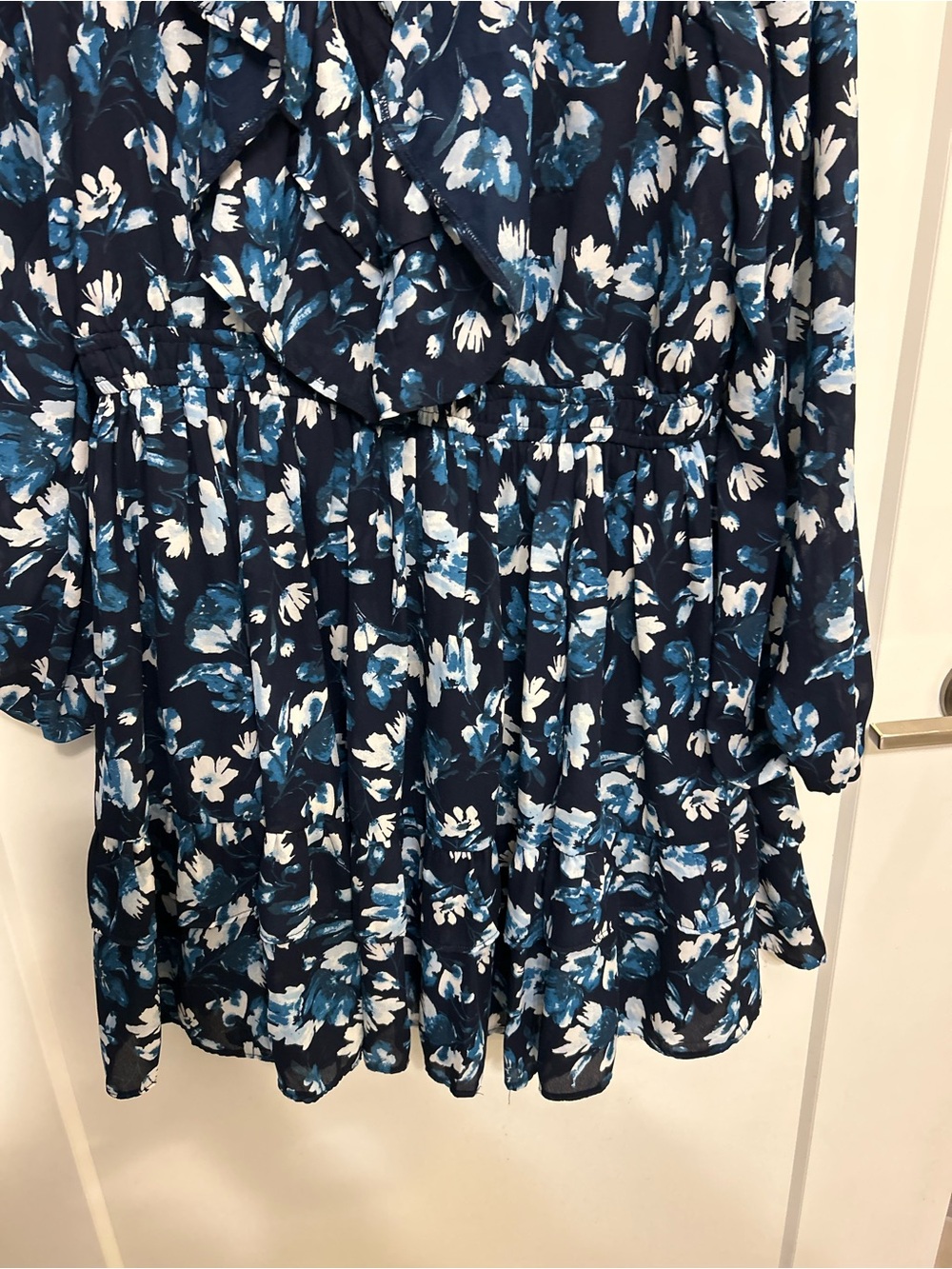 Abercrombie & Fitch Women's Navy Blue Floral Ruffle Dress - Picture 8 of 10